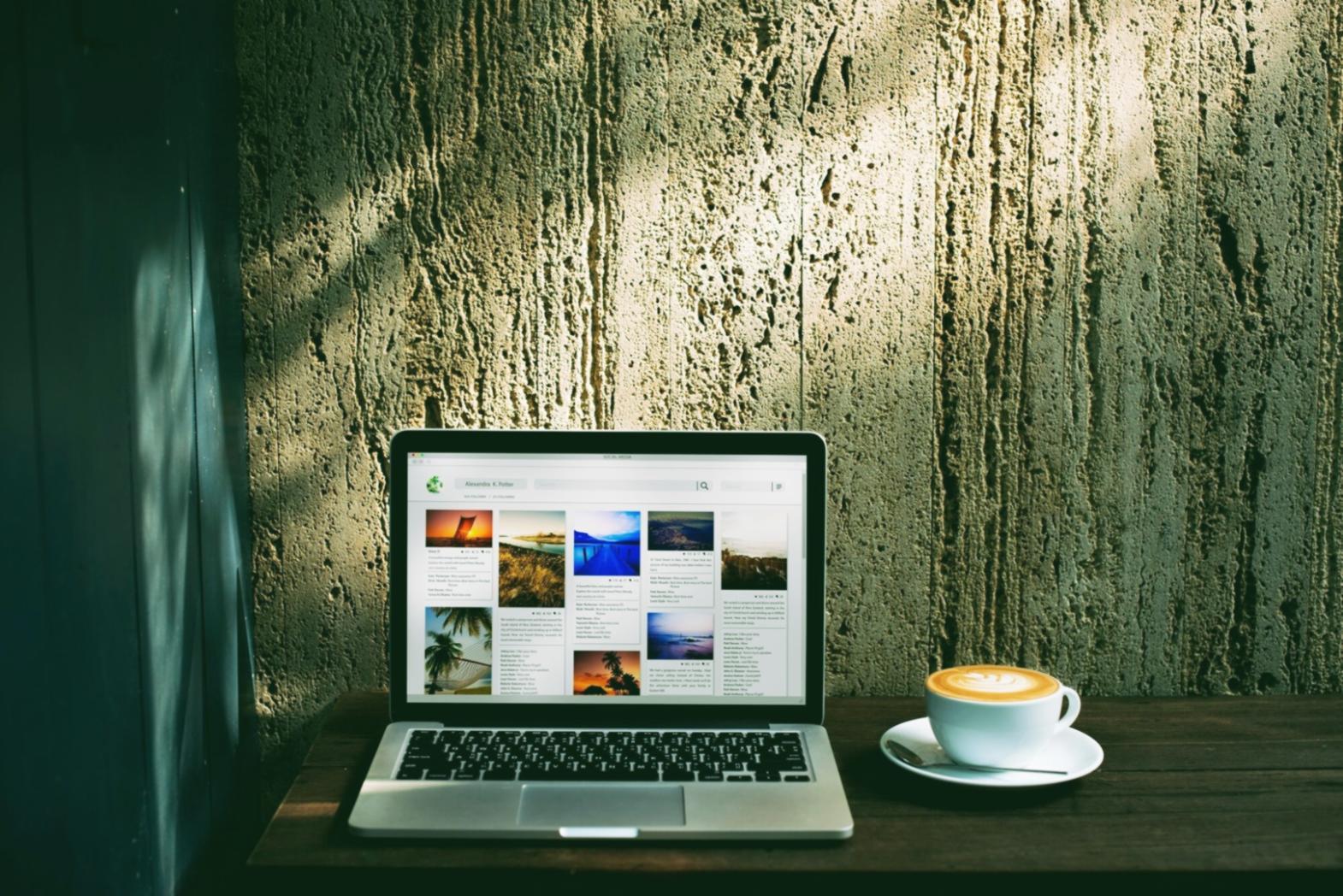 Interface d'analyse technique SEO avec métriques de performance